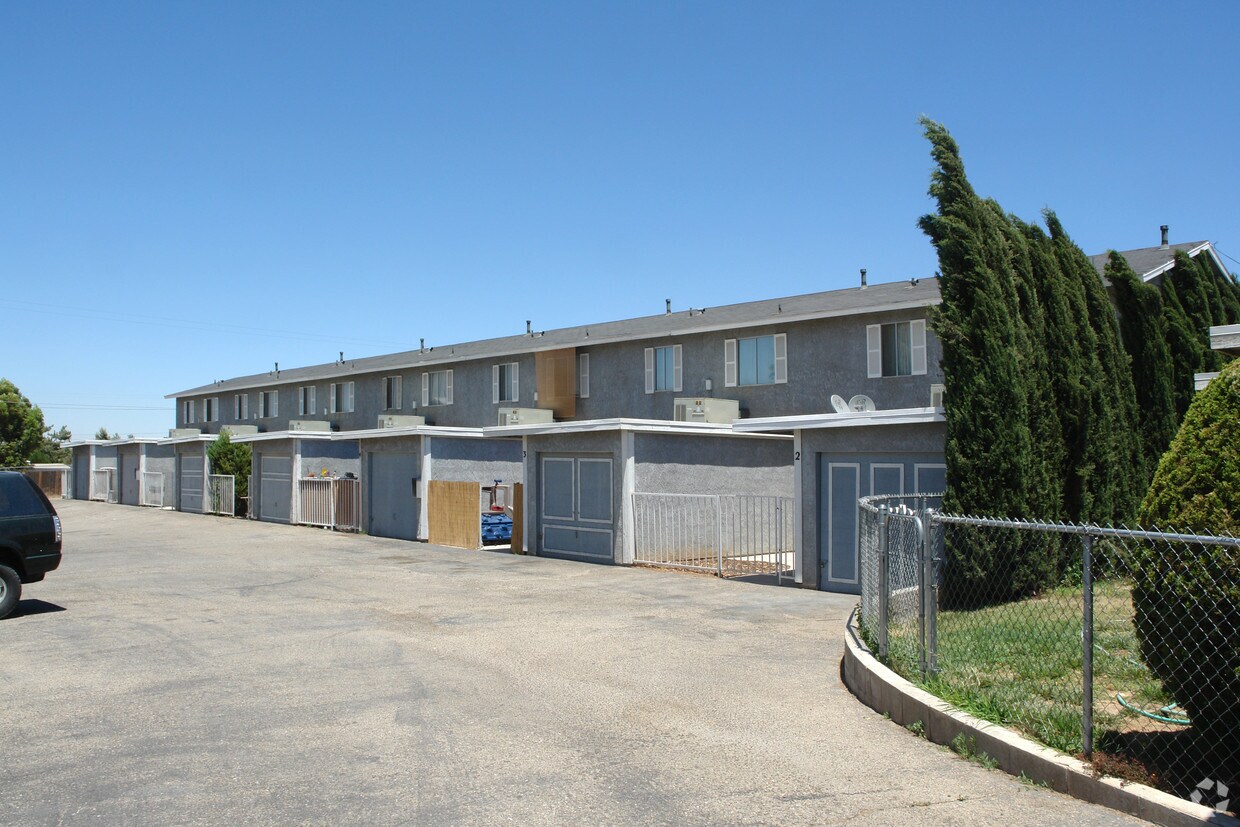 Primary Photo - 15744 Bear Valley Rd