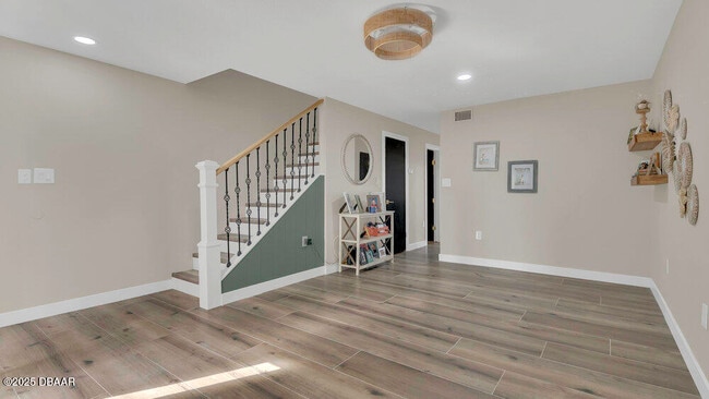Building Photo - 5500 S Ocean Shore Blvd