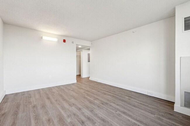 Foto del edificio - Edgewood Commons 611 & Gardens