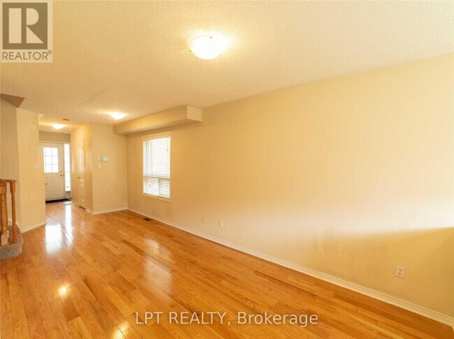 Building Photo - 4919 Southampton Dr