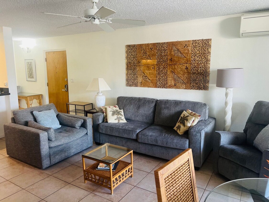 Foto principal - Charming 2-Bedroom, 2-Bath Condo at Royal ...