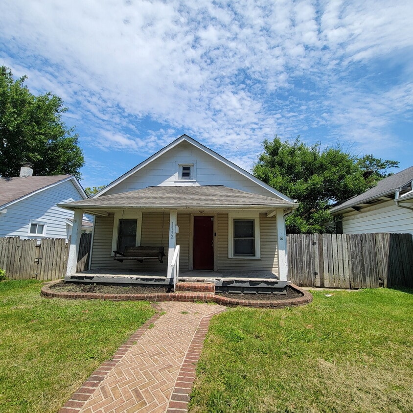 Near Southeast 2BR House! - Near Southeast 2BR House!