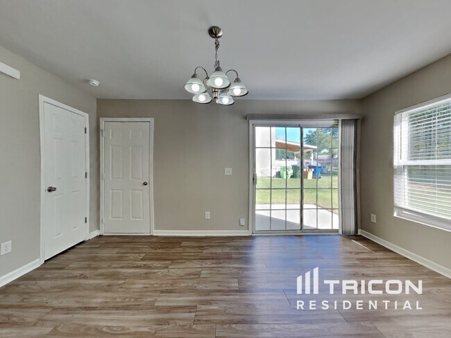 Building Photo - 2426 Quarry Ridge Ln