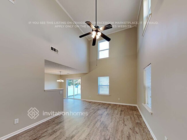 Foto del edificio - 6160 Smoke Ridge Ln