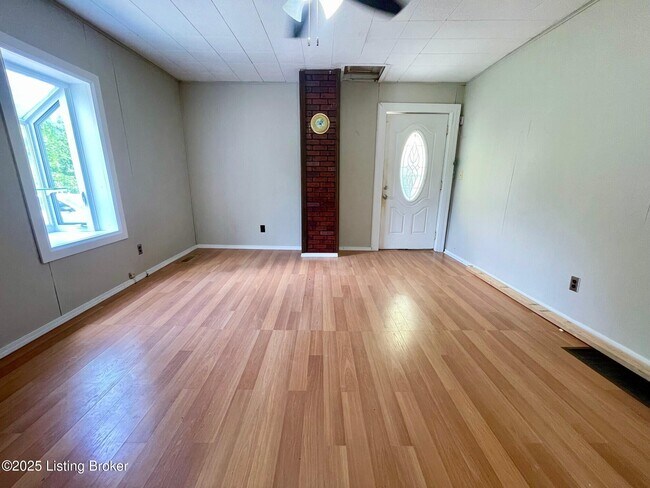 Foto del edificio - 4305 Reas Ln