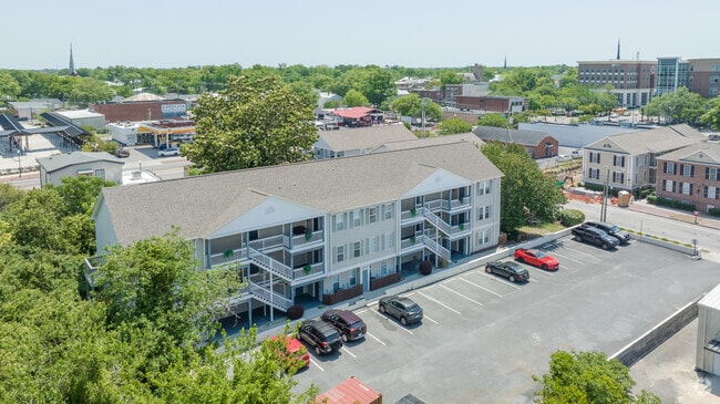 Foto del edificio - Riverview Apartments