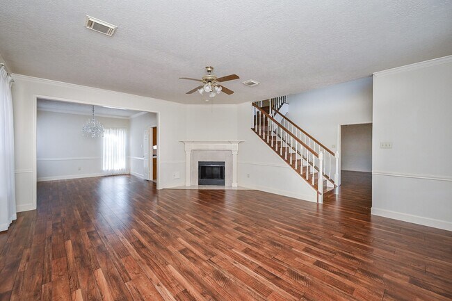 Foto del edificio - 9731 New Kent Dr