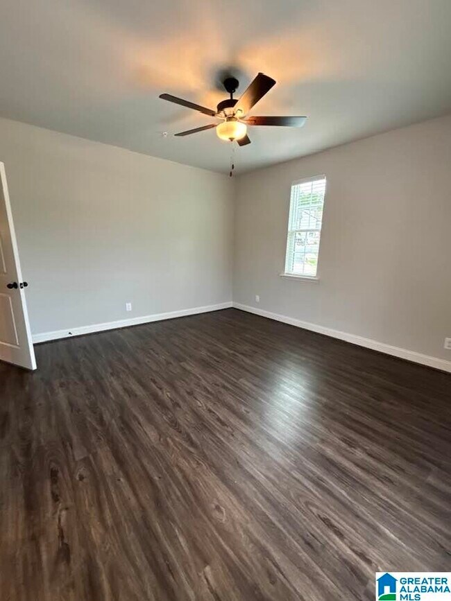 Foto del edificio - 4303 Lennox Ct