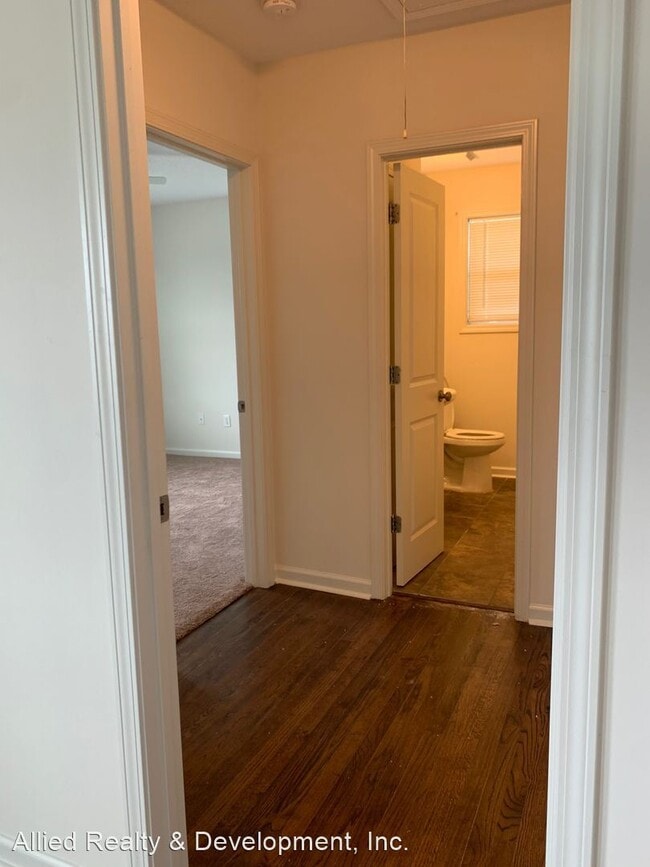 Building Photo - 2 br, 1 bath House - 727 23rd Avenue E