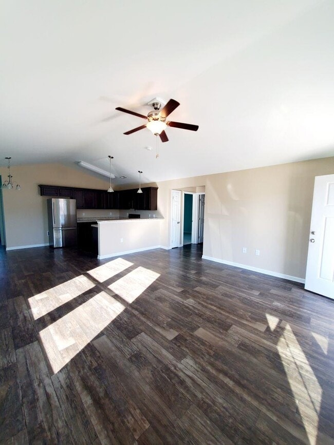 Building Photo - 1410 Boker Rd