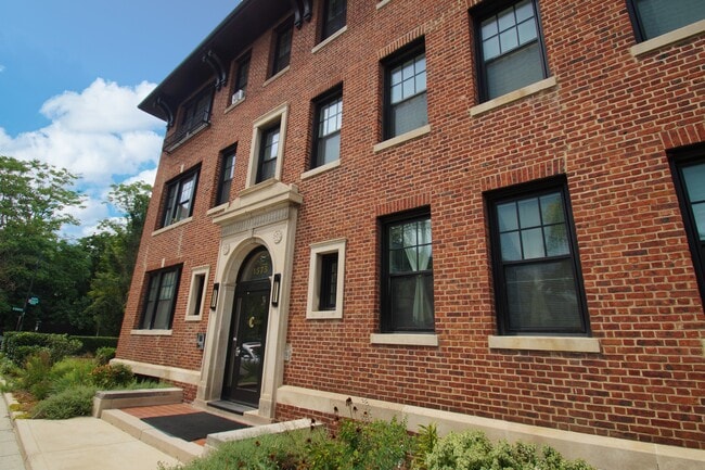 Building Photo - Carraway - 1575 Spring Pl NW