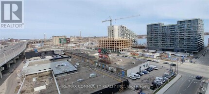 Building Photo - 16-916 Bonnycastle St