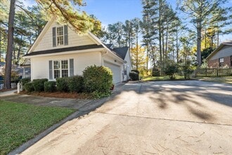 Building Photo - 43 S Lakeshore Dr