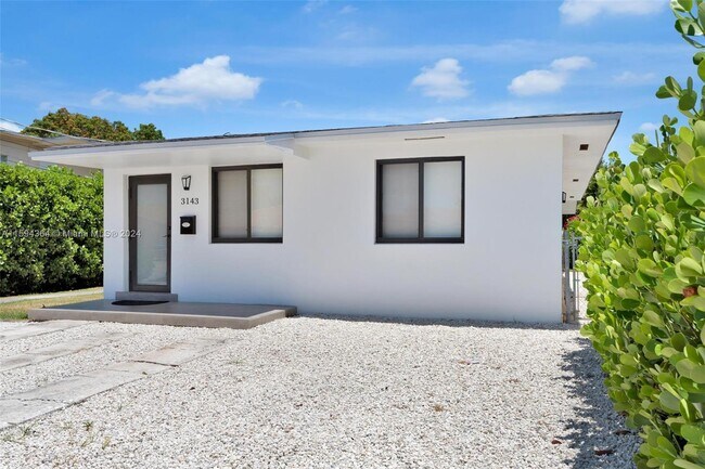 Foto del edificio - 3143 SW 26th St