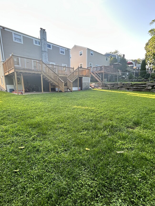 Building Photo - 74 Ferris Ave