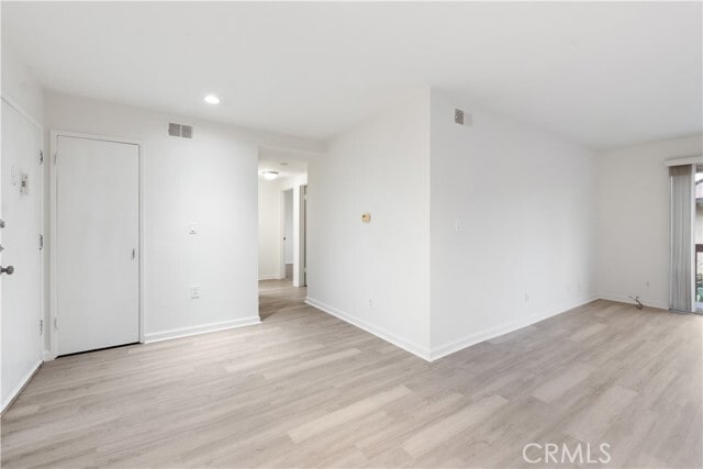 Building Photo - 3050 S Bristol St