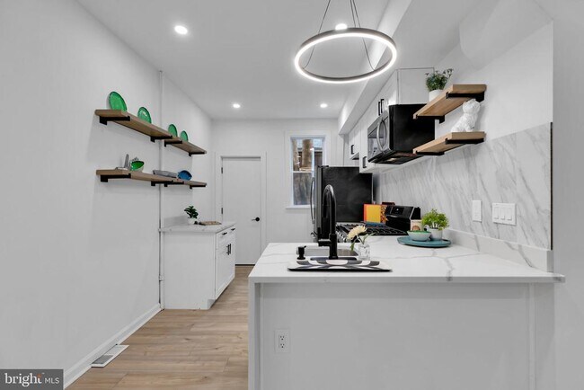 Foto del edificio - 3352 Amber St