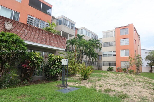Foto del edificio - 1850 NE 169th St