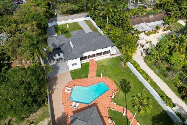 Foto del edificio - 12040 SW 43rd St