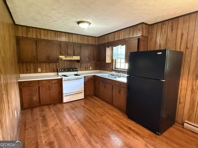 Building Photo - 109 Broken Arrow