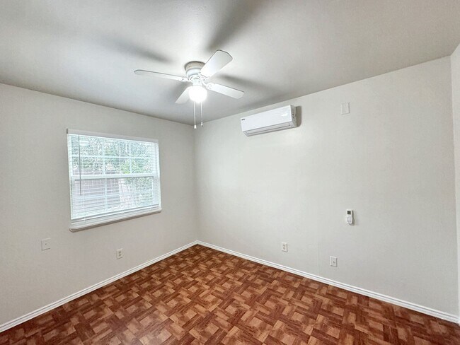 Foto del edificio - Quaint Apartment in Denver Heights