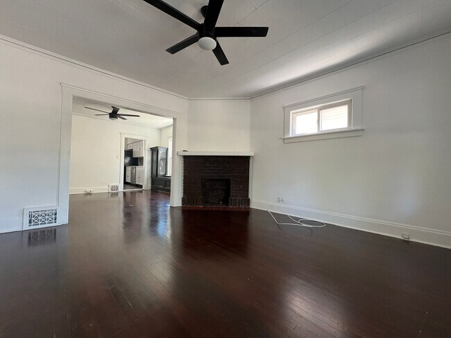 Foto del edificio - 1285 Cook Ave