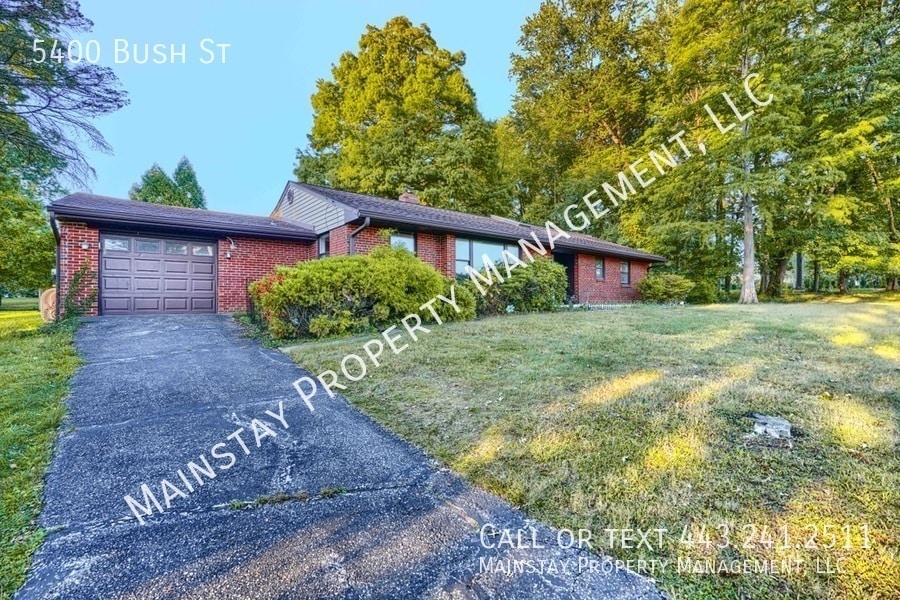 Primary Photo - 5400 Bush St