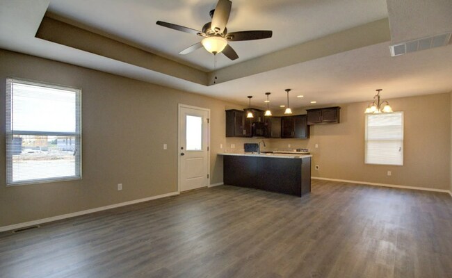 Building Photo - 3 Bedroom Springfield Home in Willard Scho...