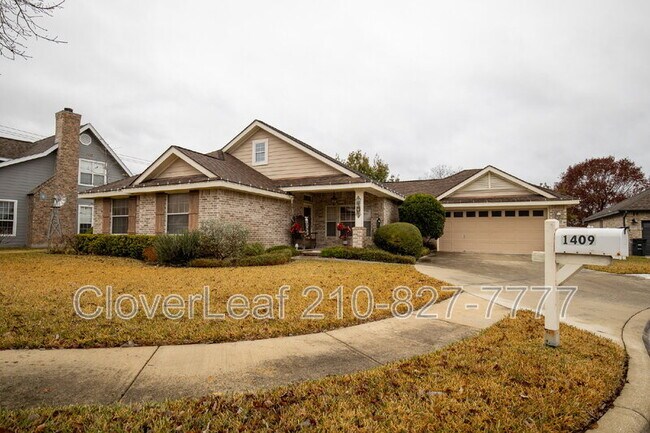 Building Photo - 1409 Azalea Ln
