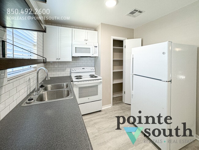 Foto del edificio - 6385 Schoel Ln