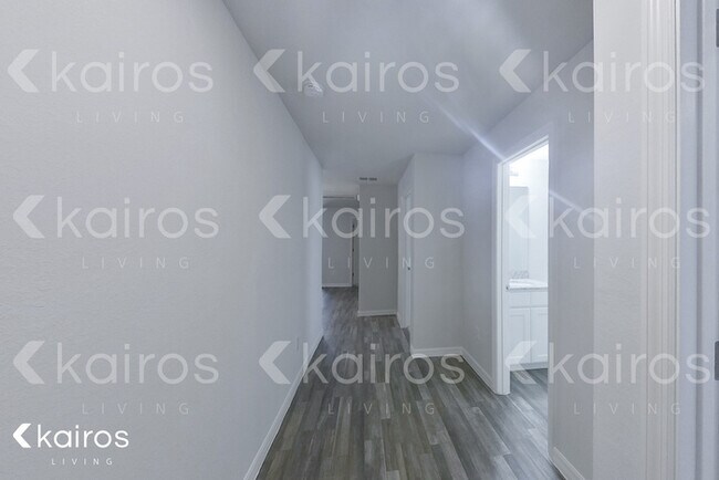 Foto del edificio - 1813 Lawn Ave