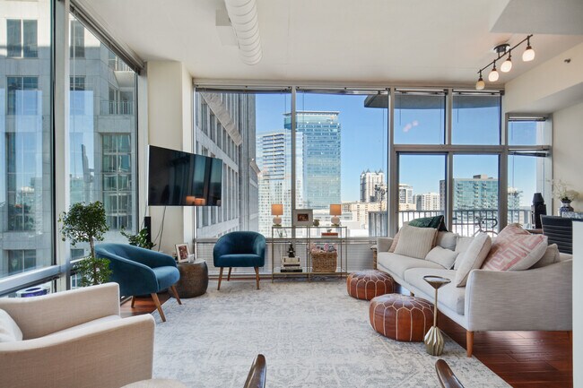 Foto del edificio - 943 Peachtree St NE