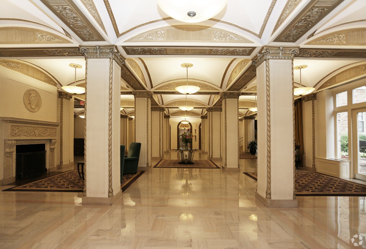 Primary Photo - Camden Roosevelt