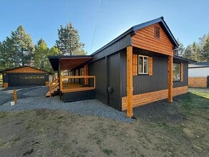 Building Photo - 17375 Scaup Dr