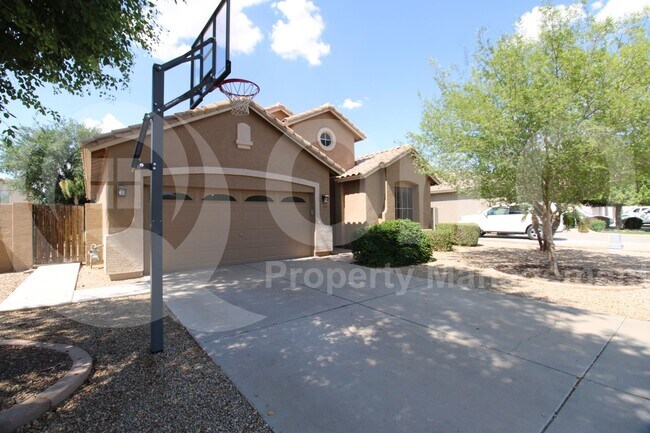 Foto del edificio - 3250 E Hampton Ln