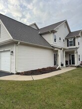 Building Photo - 1850 Stoney Ln