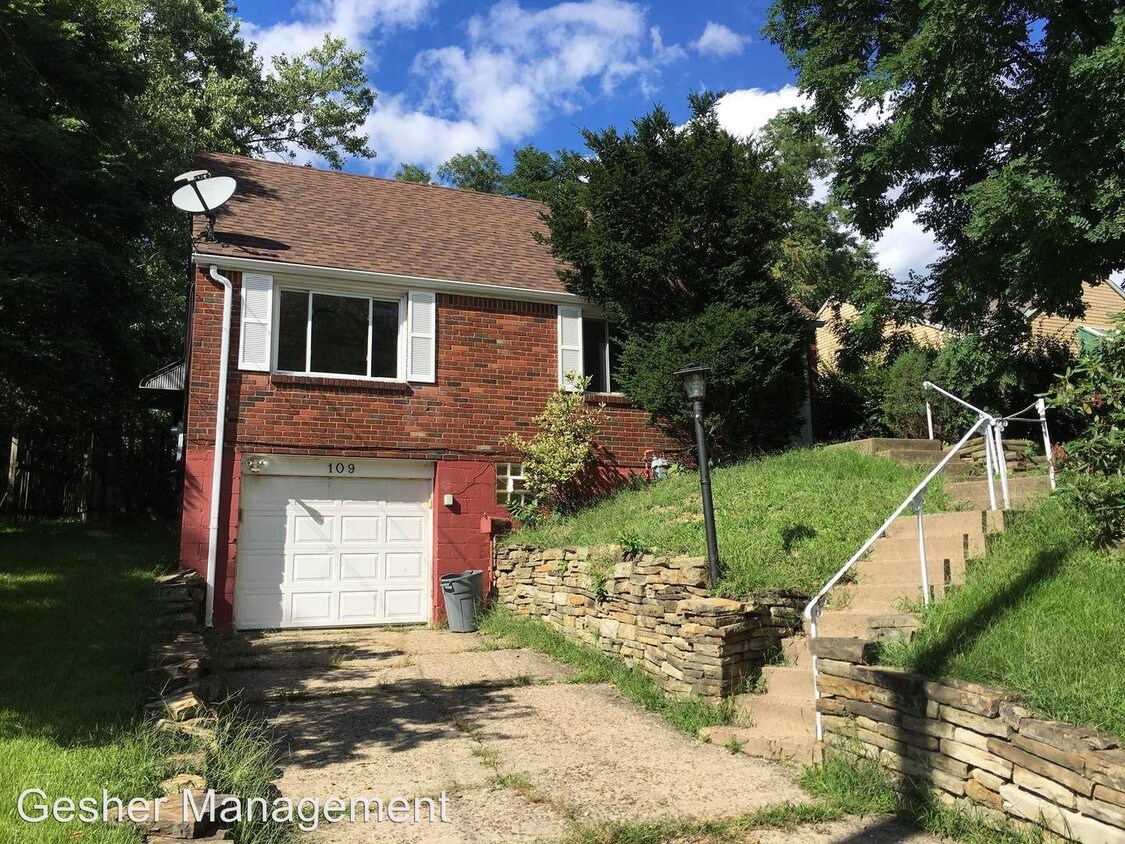 Primary Photo - 3 br, 2 bath House - 109 Burton Dr