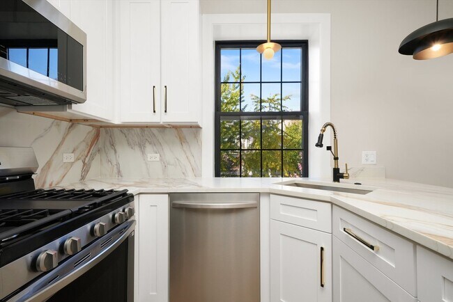 Foto del edificio - 4153 N Hermitage Ave