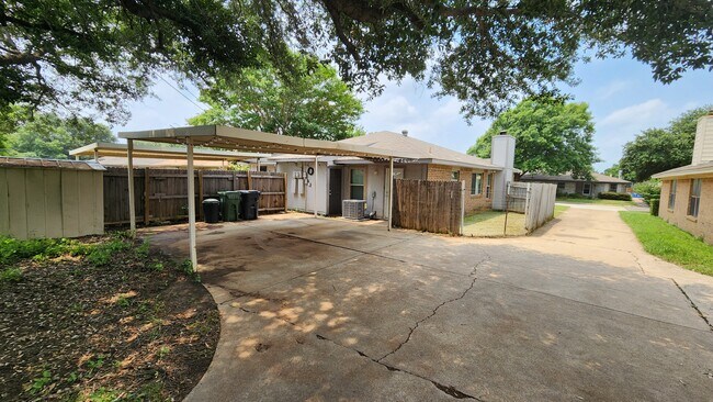 Foto del edificio - 2519 Lido Ln