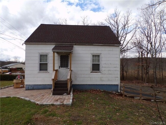 Building Photo - 2 Mertes Ln