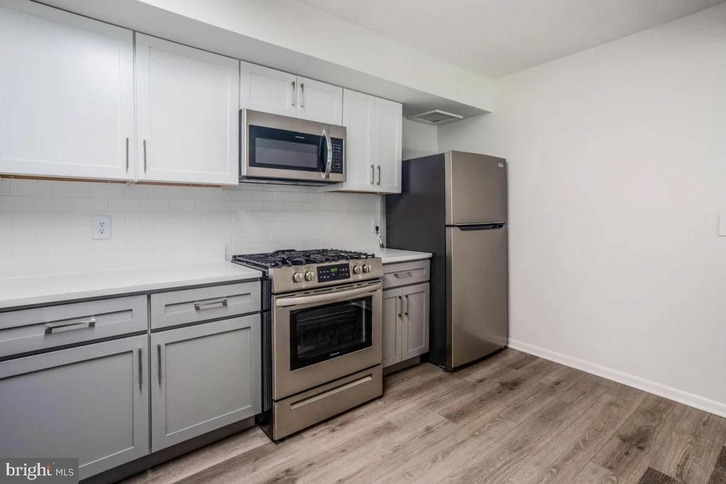 Foto principal - 1699 Yale Pl