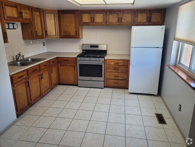 Building Photo - 1319 Pacheco Ct