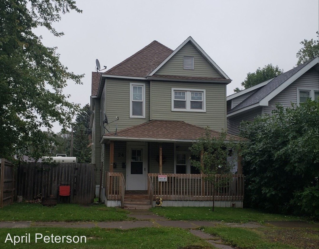 24 N 57th Ave W, Duluth, MN 55807 Room for Rent in Duluth, MN