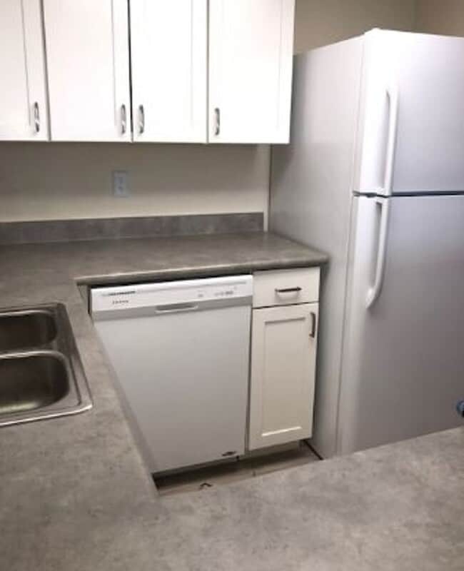 Building Photo - 2 BR/1BA | Fresh and Clean Unit | Front Patio| Fireplace in living room!