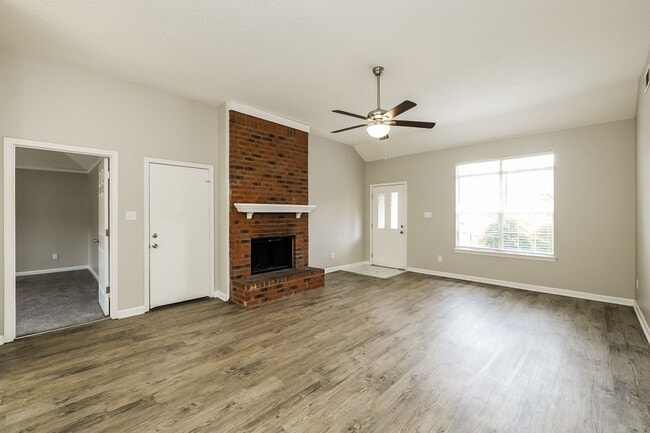 Building Photo - 1241 Trotters Stop Cove