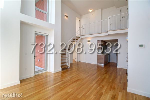 Building Photo - 330 Greene Ave