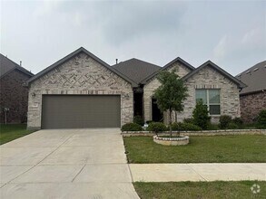 Building Photo - 721 McAdoo Dr