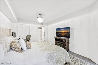 Building Photo - 8635 River Homes Lane