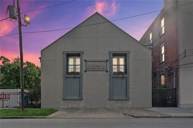 Foto del edificio - 412 Dauphin St