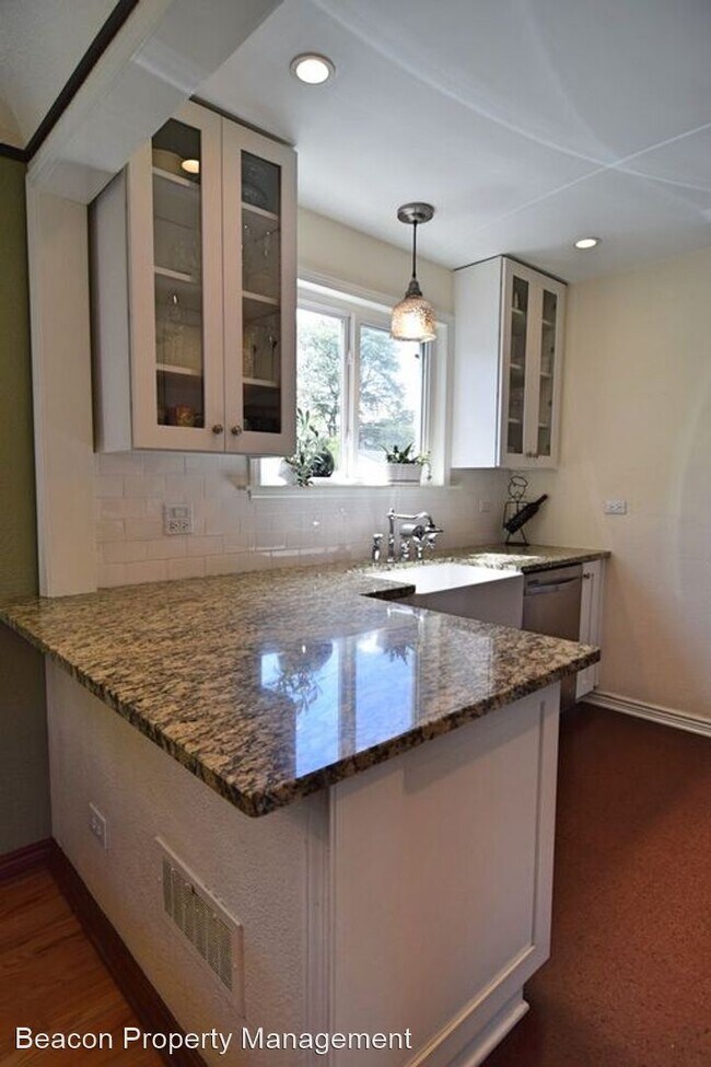 Building Photo - 3 br, 2 bath House - 4929 Raleigh St